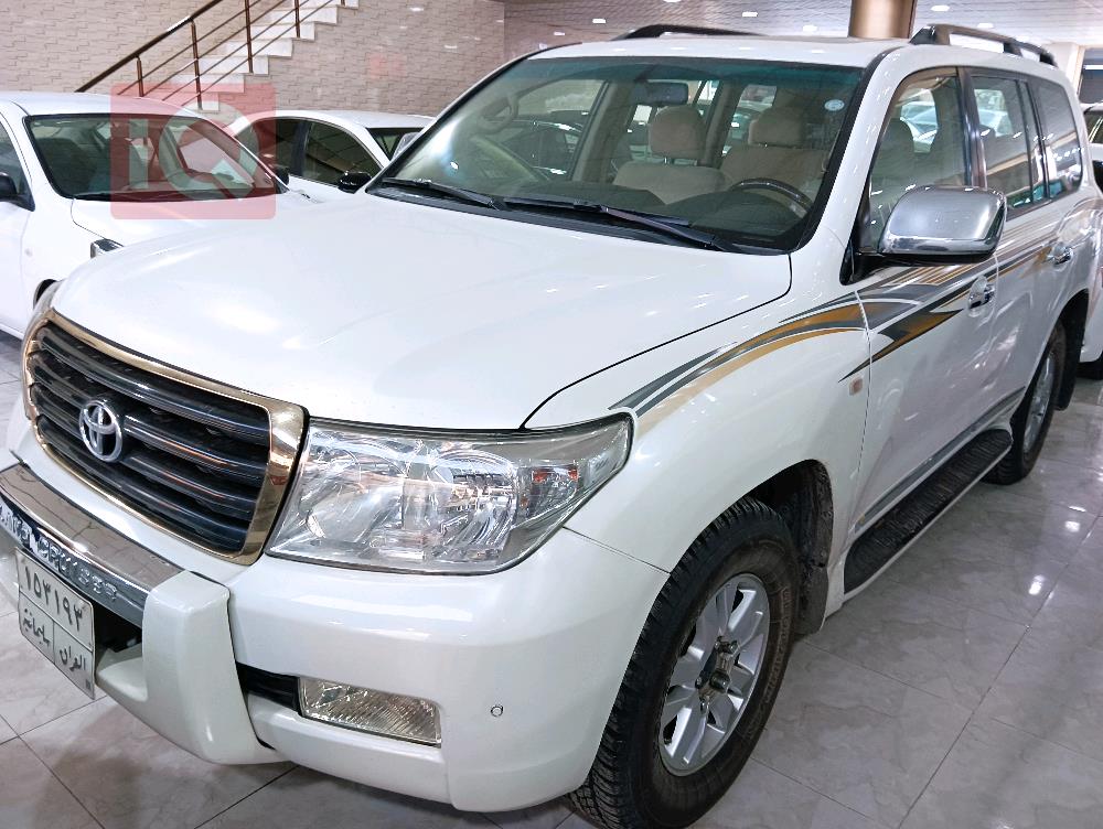 تويوتا لاندكروزر